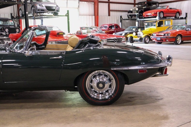 Cabriolet in Grand Rapids, Michigan, United States 4 - 12933164