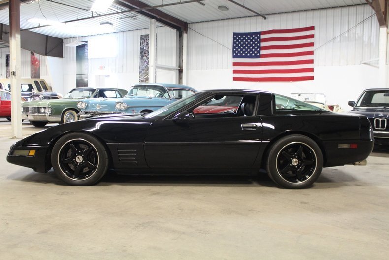 Coupe in Grand Rapids, Michigan, United States 2 - 12933059