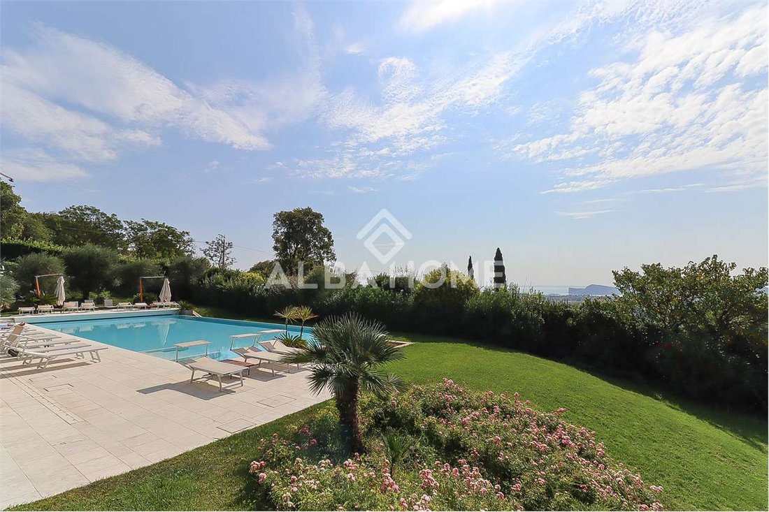 Luxury Villa Con Vista Lago Di Garda