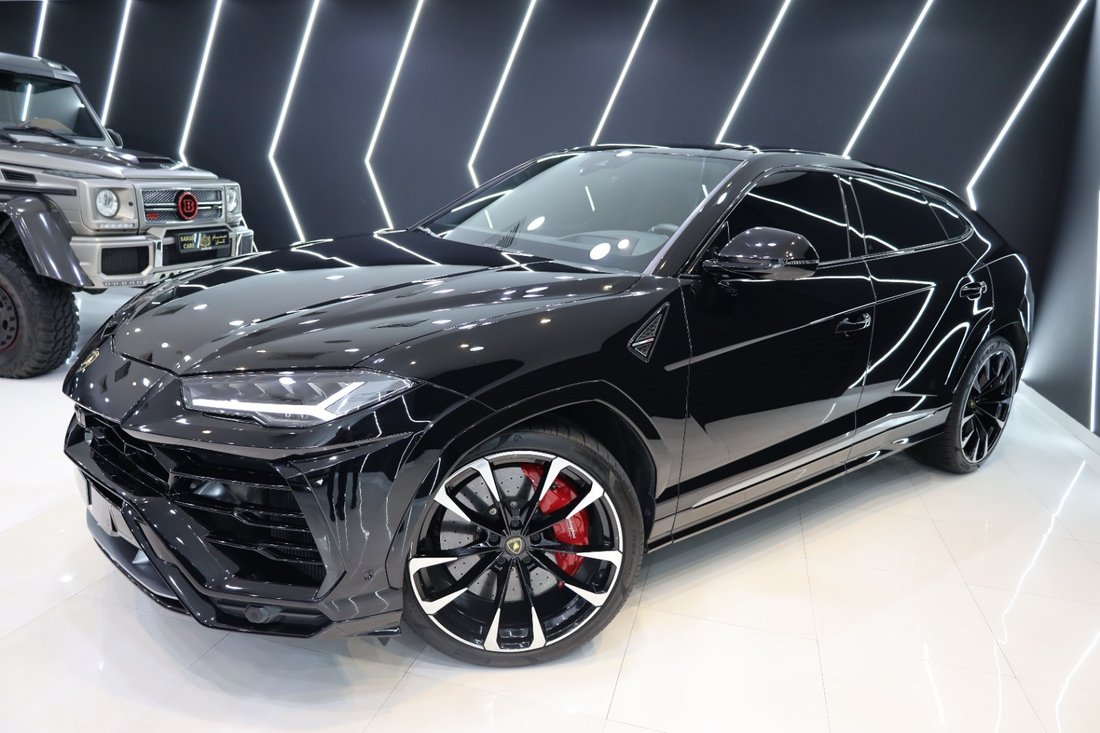 Suv in Dubai, Dubai, United Arab Emirates 1 - 12935819