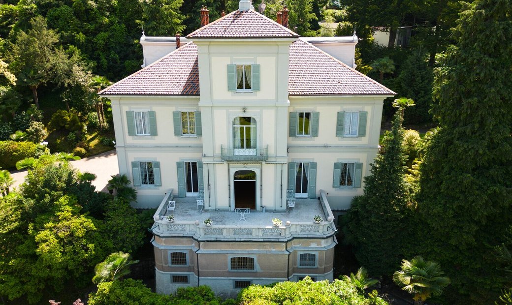 Historic Property In Stresa A Villa Straight Out In Stresa, Piedmont, Italy For Sale (12936129)