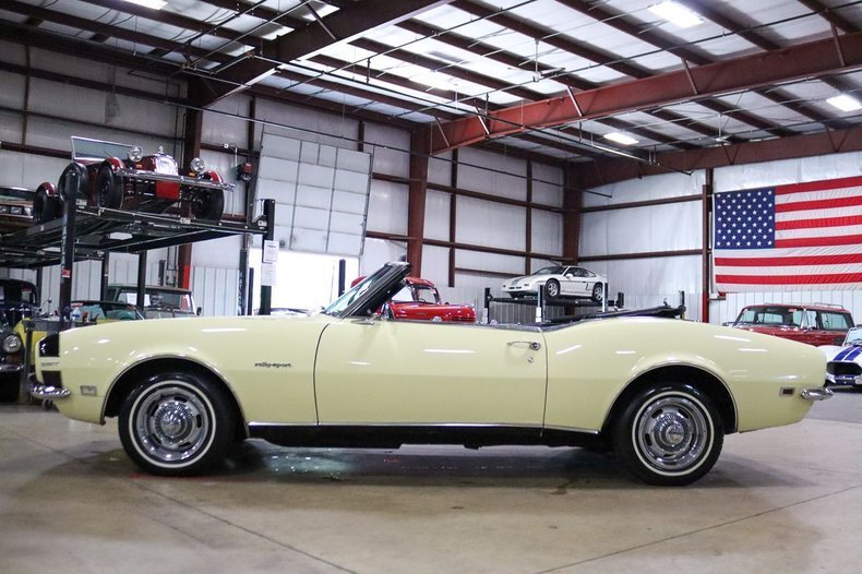 Cabriolet in Grand Rapids, Michigan, United States 2 - 12935618