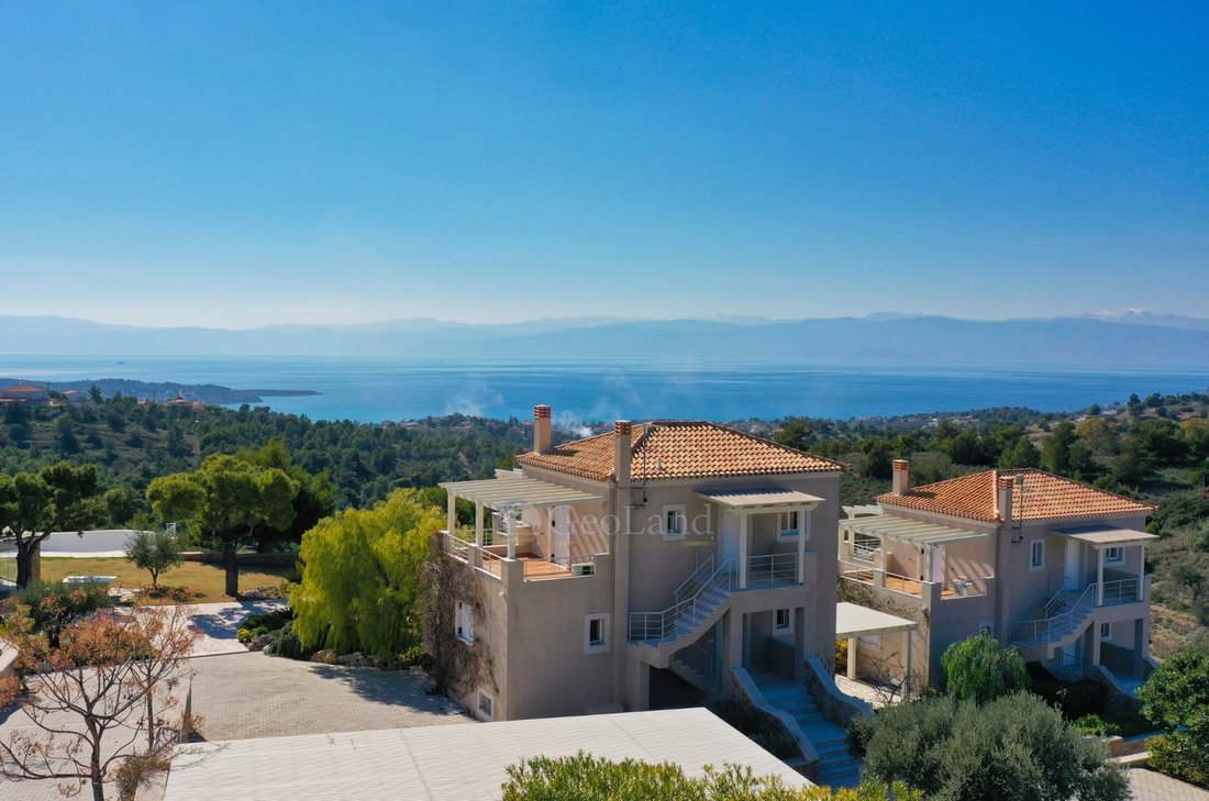 Villa in Koinotita Portoxeliou, Kranidi, Greece 1 - 12936074