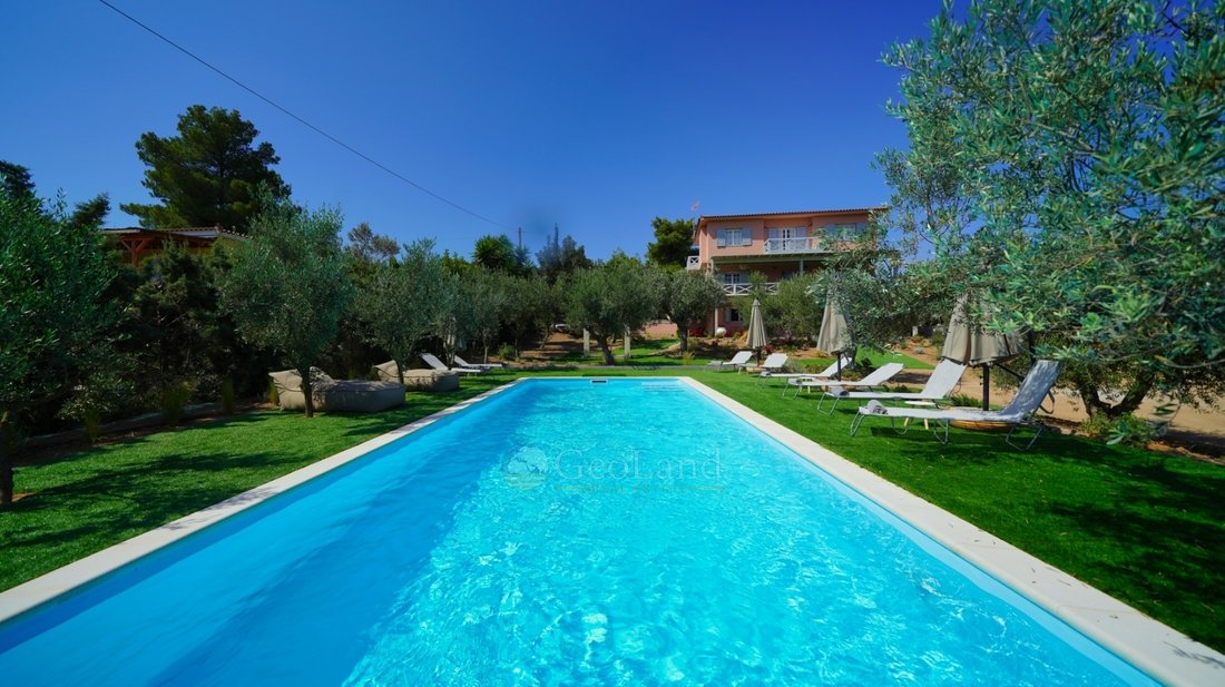 Villa in Koinotita Kranidiou, Kranidi, Greece 4 - 12936107