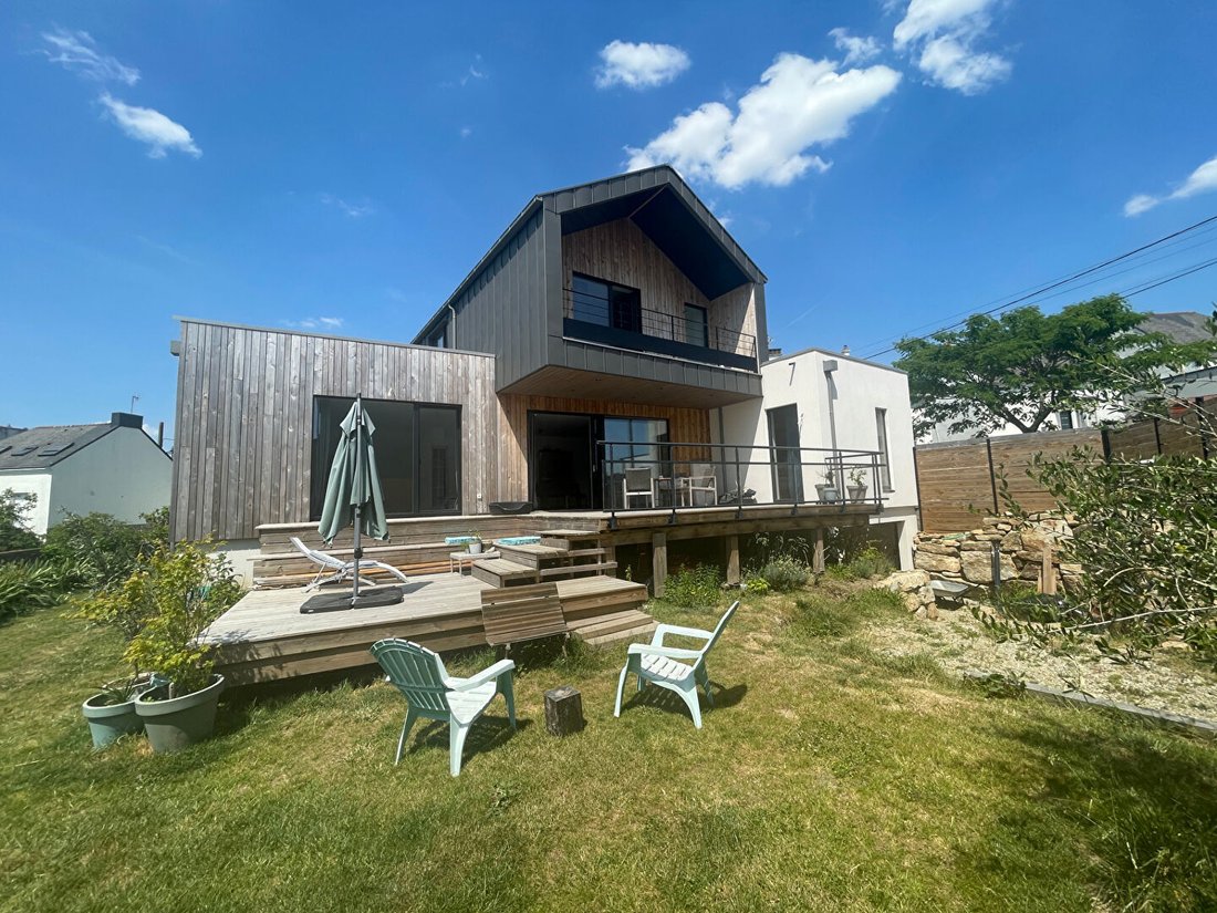 Maison D'architecte à Proximité Du Centre, 4 In Auray, Brittany, France