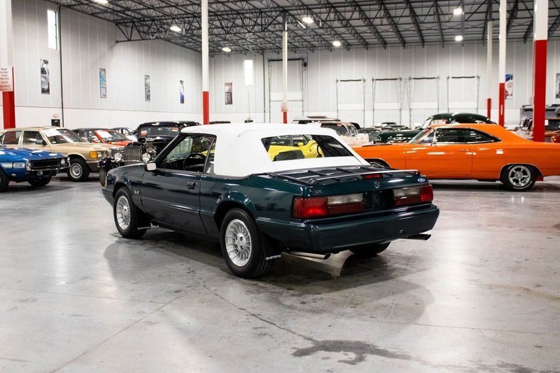 Cabriolet in Grand Rapids, Michigan, United States 3 - 12935606