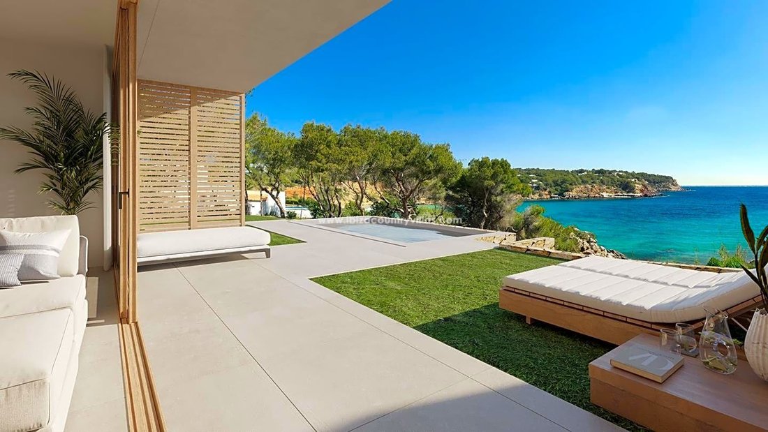 Apartment in Cala Llenya, Santa Eularia des Riu, Balearic Islands 4 - 12936339
