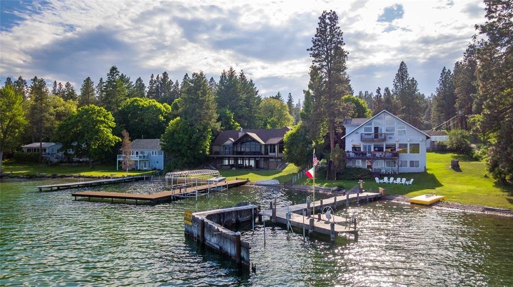 6 Bedrooms Single Family Detached In Polson, Montana, United States For