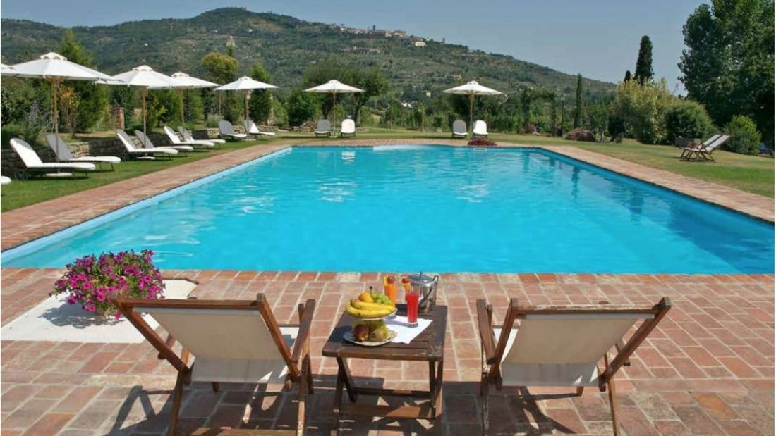 An 18th Century Villa Renovated And Transformed Into In Cortona