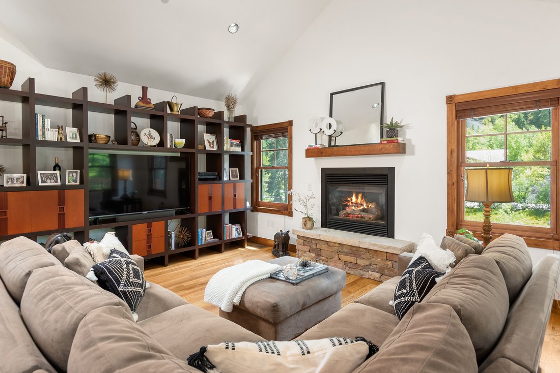 Christiana D101 In Aspen, Colorado, United States For Sale (12939160)