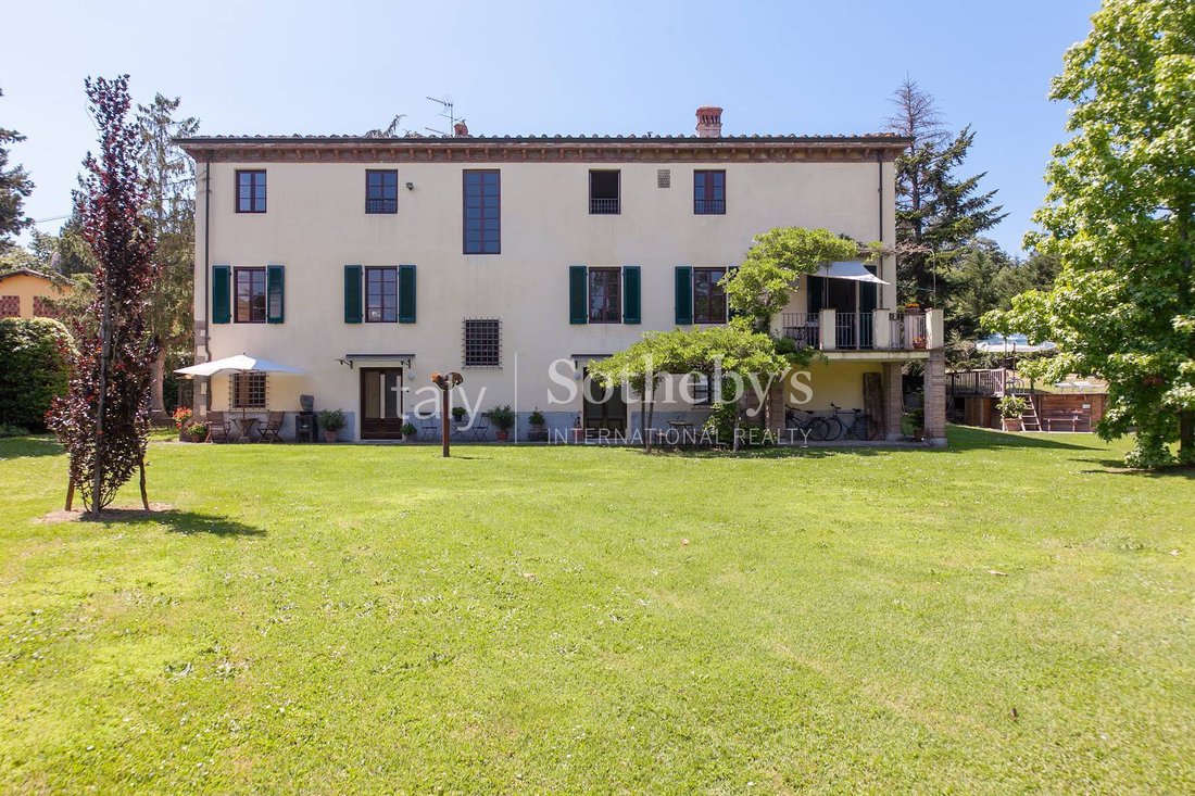 Ancient Villa From The 1700s In Lucca In Lucca, Tuscany, Italy For Sale (12939170)