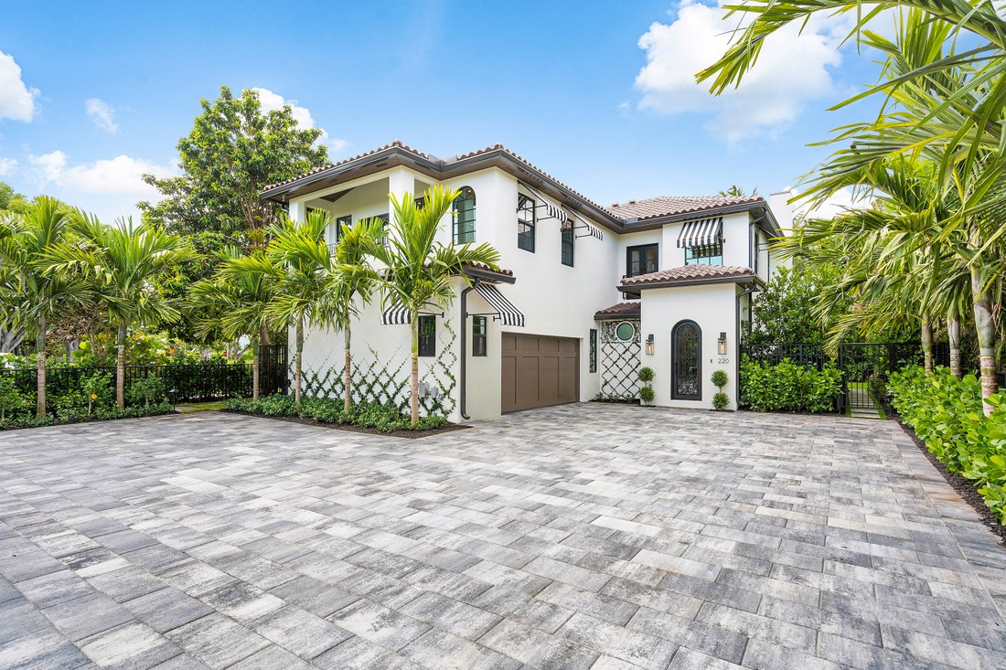 220 Argyle Road In West Palm Beach, Florida, United States For Sale