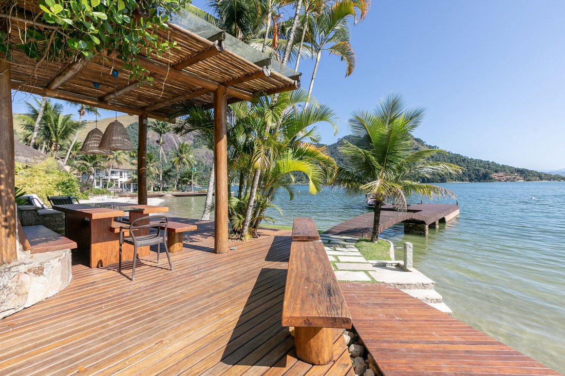 House in Angra dos Reis, Angra dos Reis, Brazil 2 - 12796950