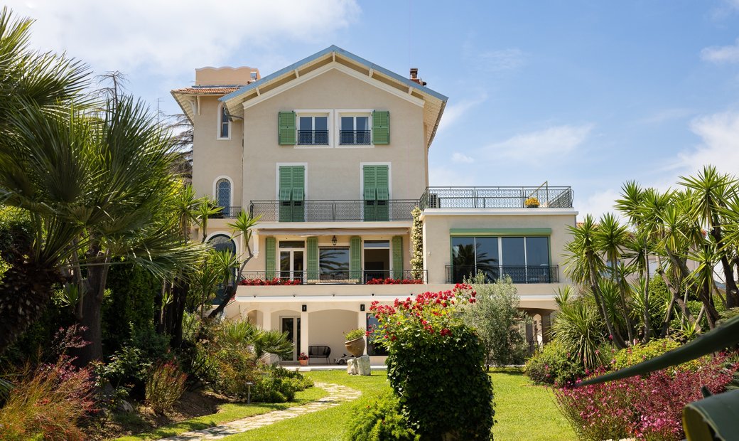 Manor House Dans Nice, Provence Alpes Côte D'azur, France à Vendre