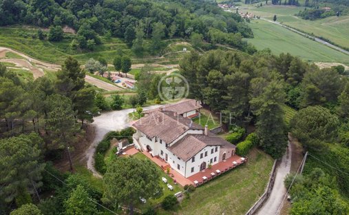 Estate in San Miniato, Tuscany, Italy 1
