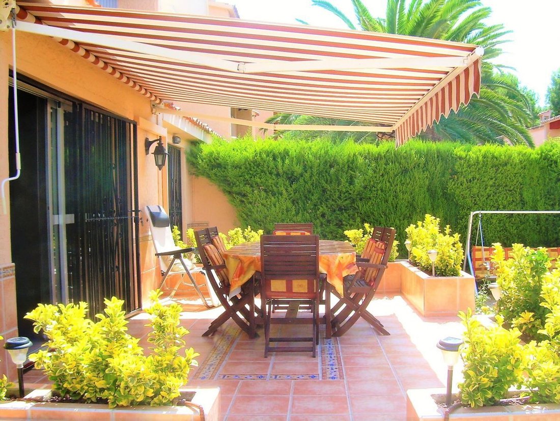 Chalet in Benidorm, Valencian Community, Spain 1 - 12946742