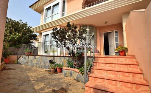 Chalet in Cambrils, Catalonia, Spain 1