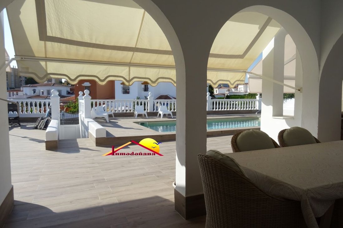 Chalet in 1a Fase, Almonte, Spain 5 - 12946638