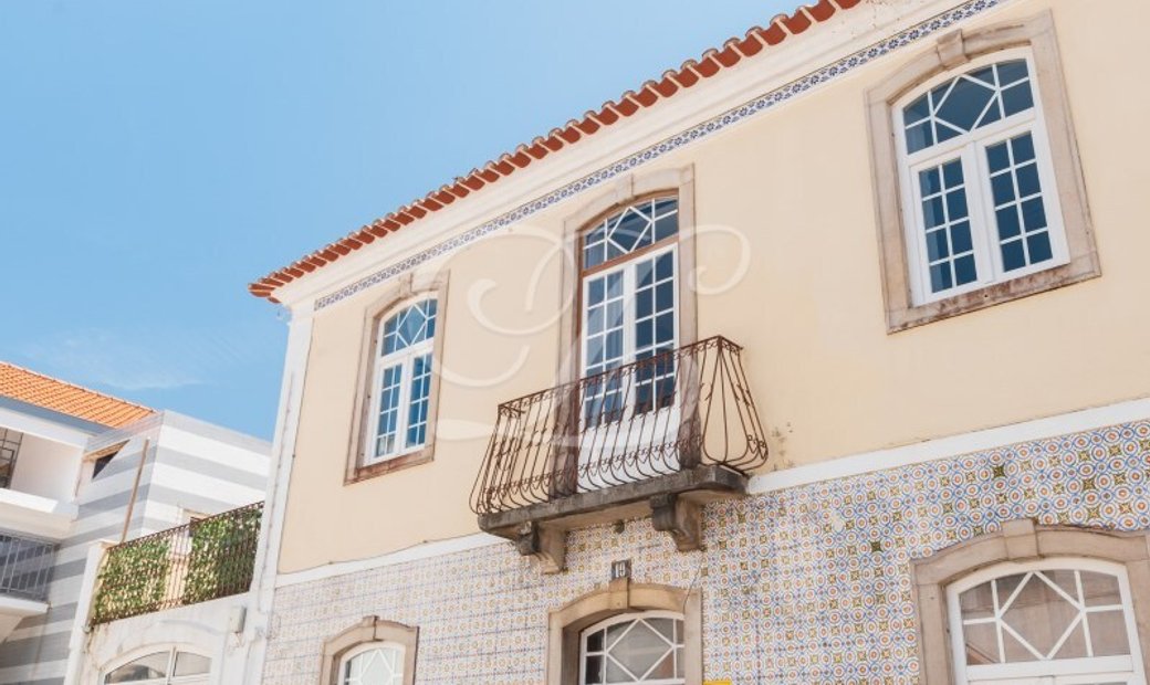 3 Apartment Building Sintra In Sintra, Lisbon, Portugal For Sale