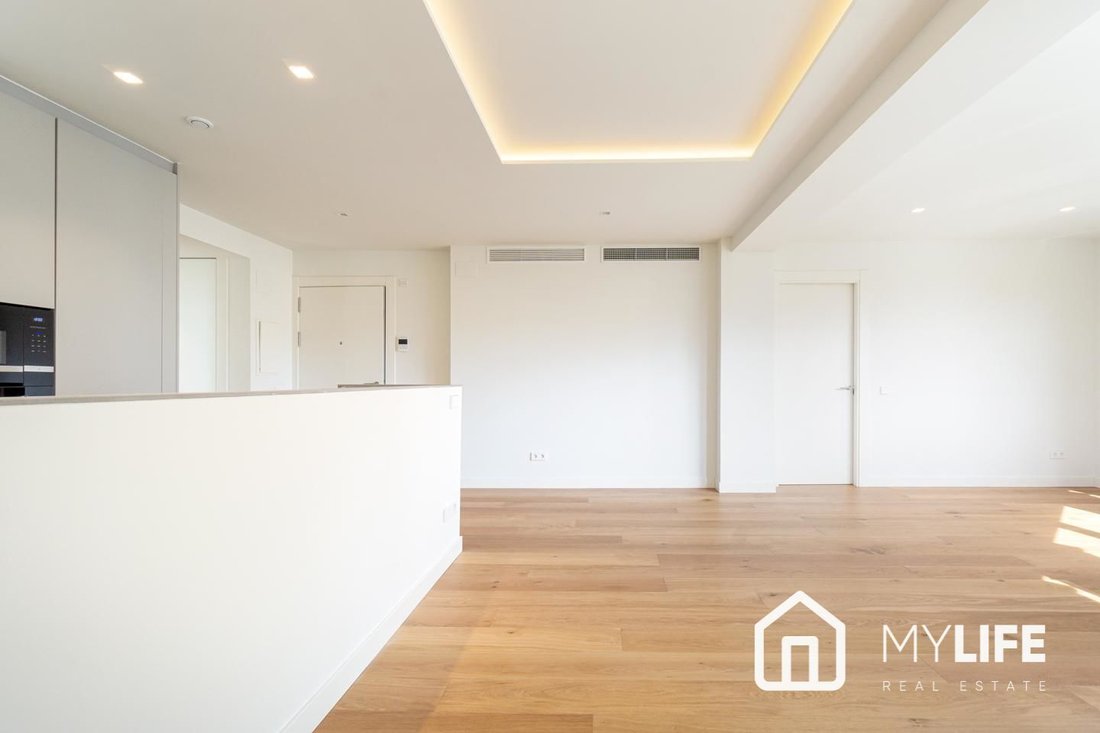 Apartment in Eixample, Barcelona, Spain 5 - 12948006