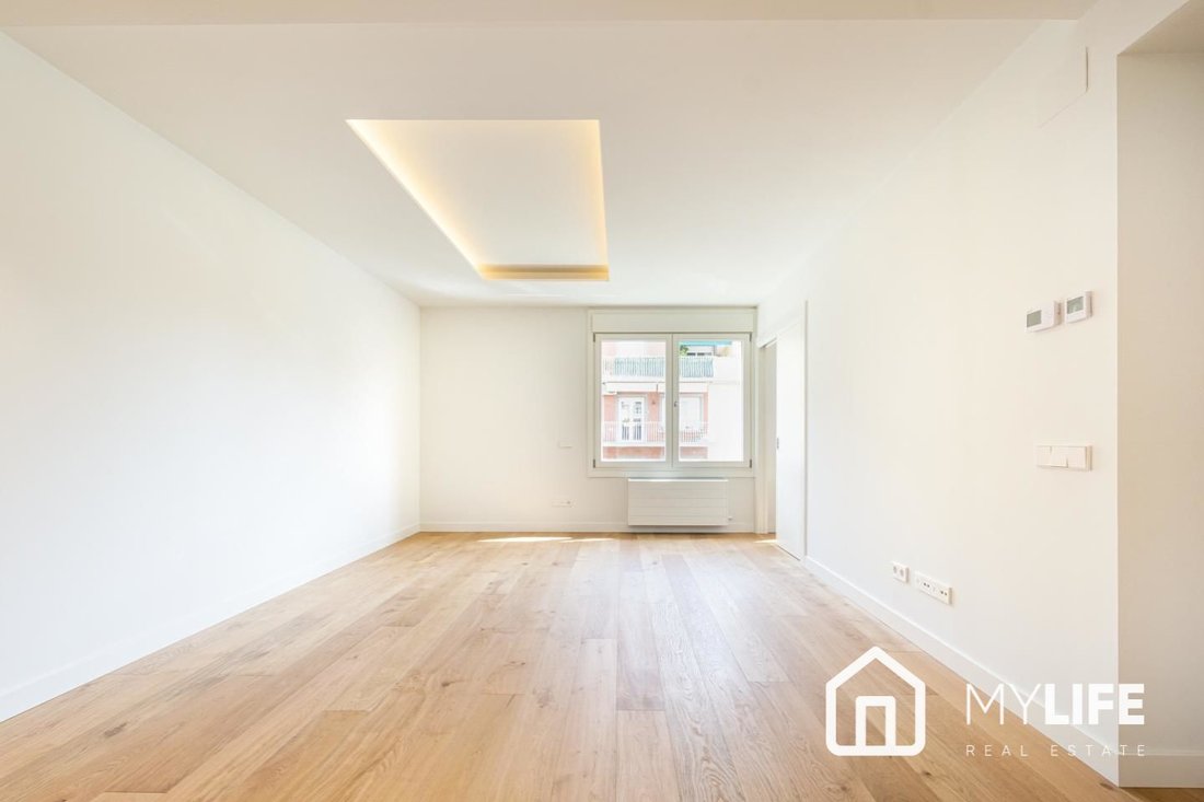 Apartment in Eixample, Barcelona, Spain 2 - 12947965