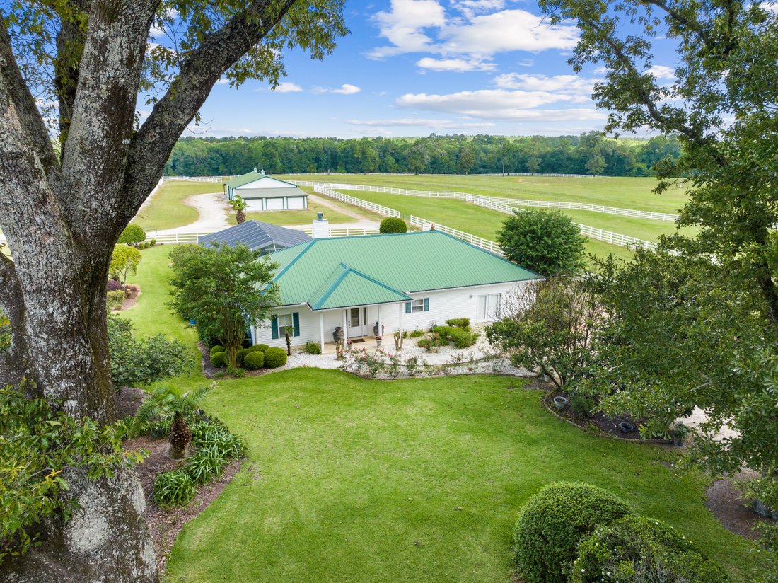 Horse Ranch With Immaculate Home In De Funiak Springs, Florida, United ...