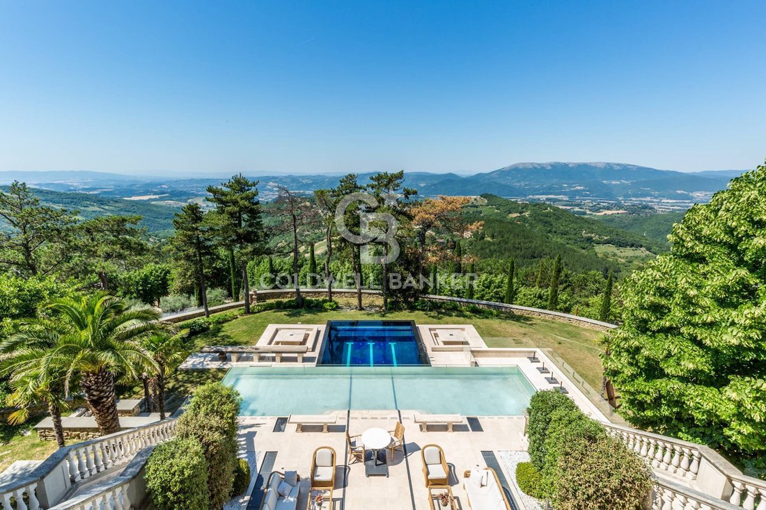 Villa In Vendita A Gubbio In Umbria, Italy For Sale (12952783)