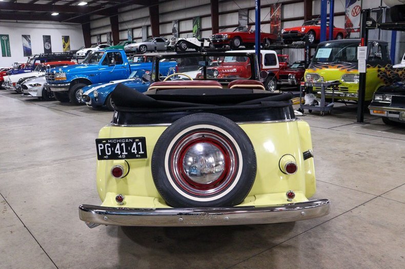 Cabriolet in Grand Rapids, Michigan, United States 4 - 12952664