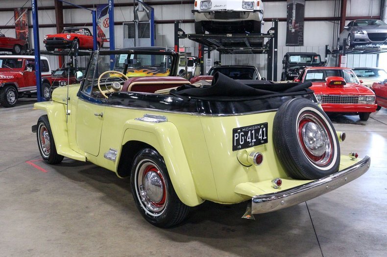 Cabriolet in Grand Rapids, Michigan, United States 3 - 12952664