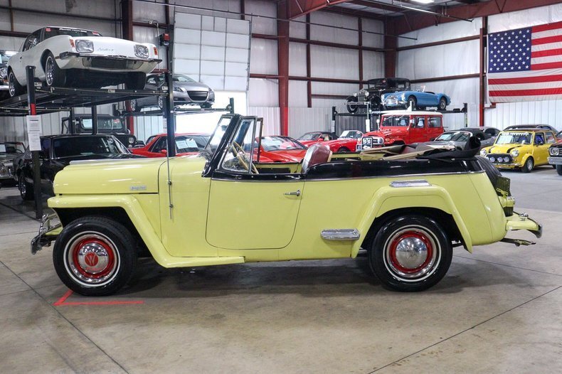 Cabriolet in Grand Rapids, Michigan, United States 2 - 12952664
