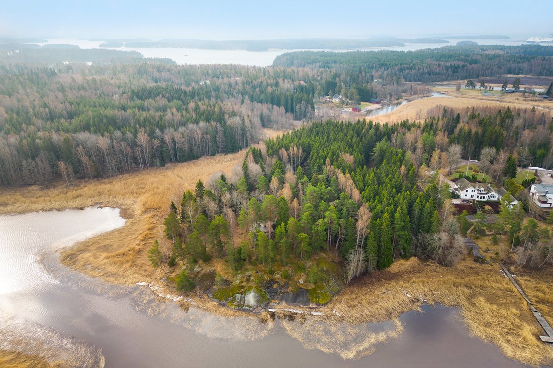 Land in Helsinki, Uusimaa, Finland 1 - 12410772