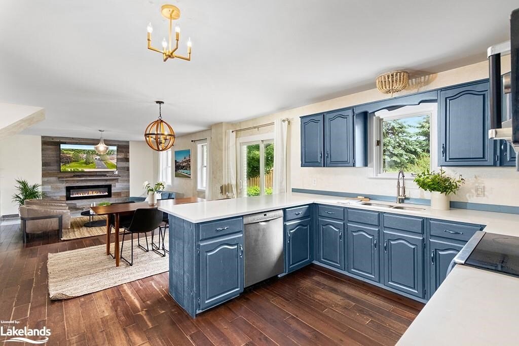 Great Neighborhood In Nottawa, Ontario, Canada For Sale (12957684)