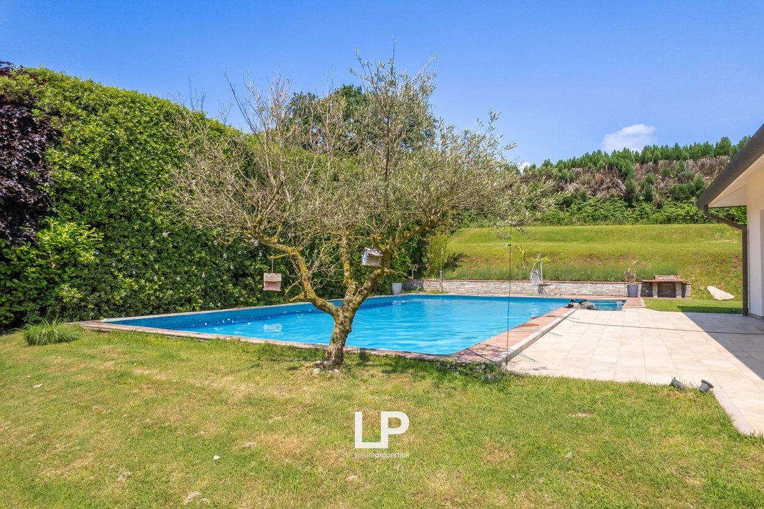 Villa Ispra In Ispra, Lombardy, Italy For Sale (12956190)