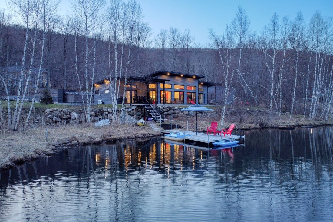 Shefford, Qc In Shefford, Quebec, Quebec, Canada For Sale (12956881)