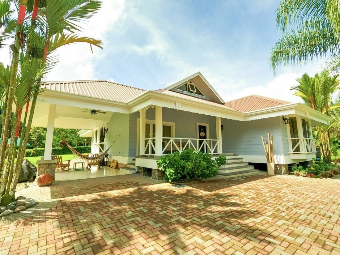 Beautiful Home For Sale With Its Own In Marina, Limón Province, Costa