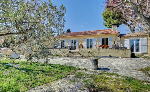 Casa en Centre Ancien-Cros-Lotins, Éguilles, Francia 1