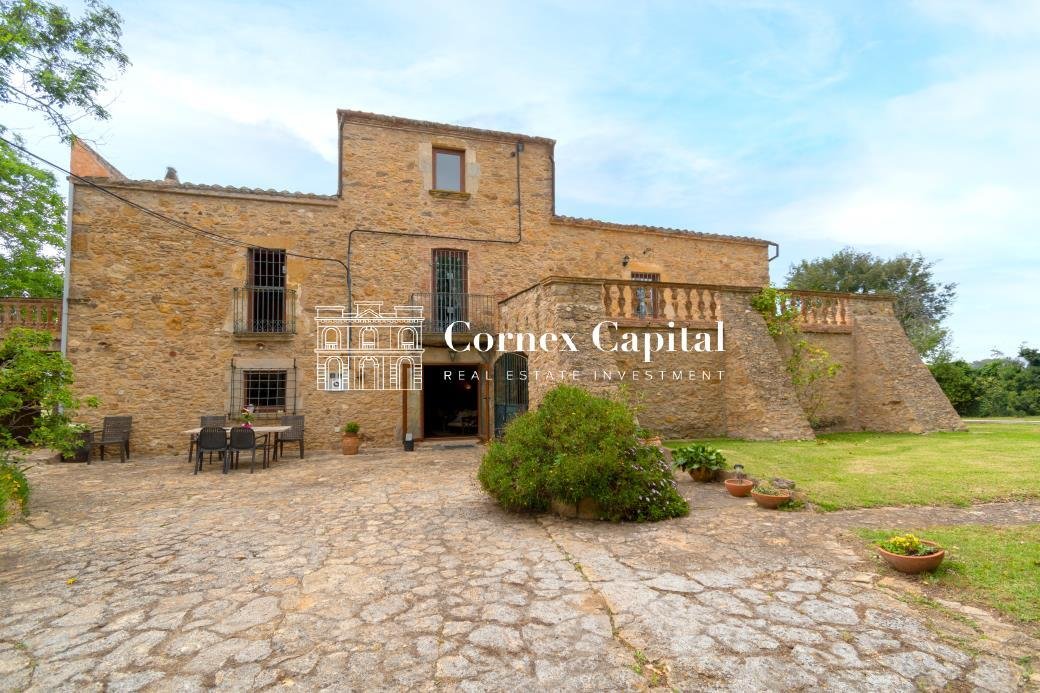 Country House in Peratallada, Forallac, Catalonia 2 - 12960071