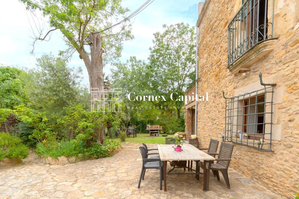 Country House in Peratallada, Forallac, Catalonia 3 - 12960071