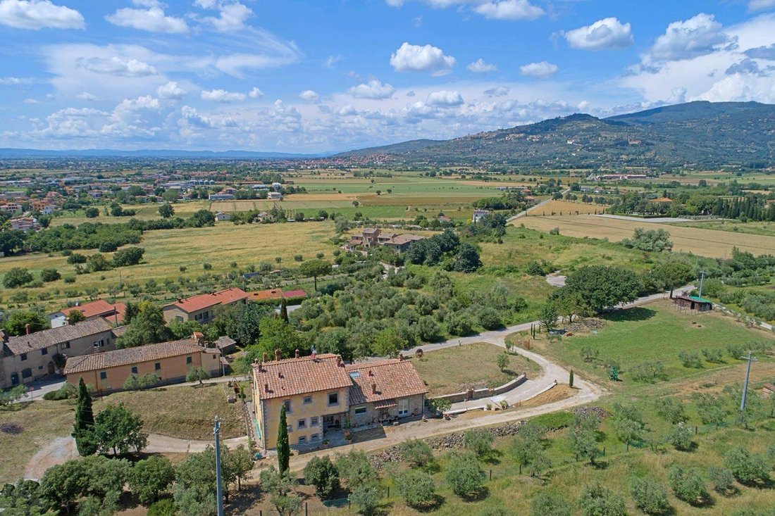 Country House in Center, Cortona, Tuscany 1 - 12958589