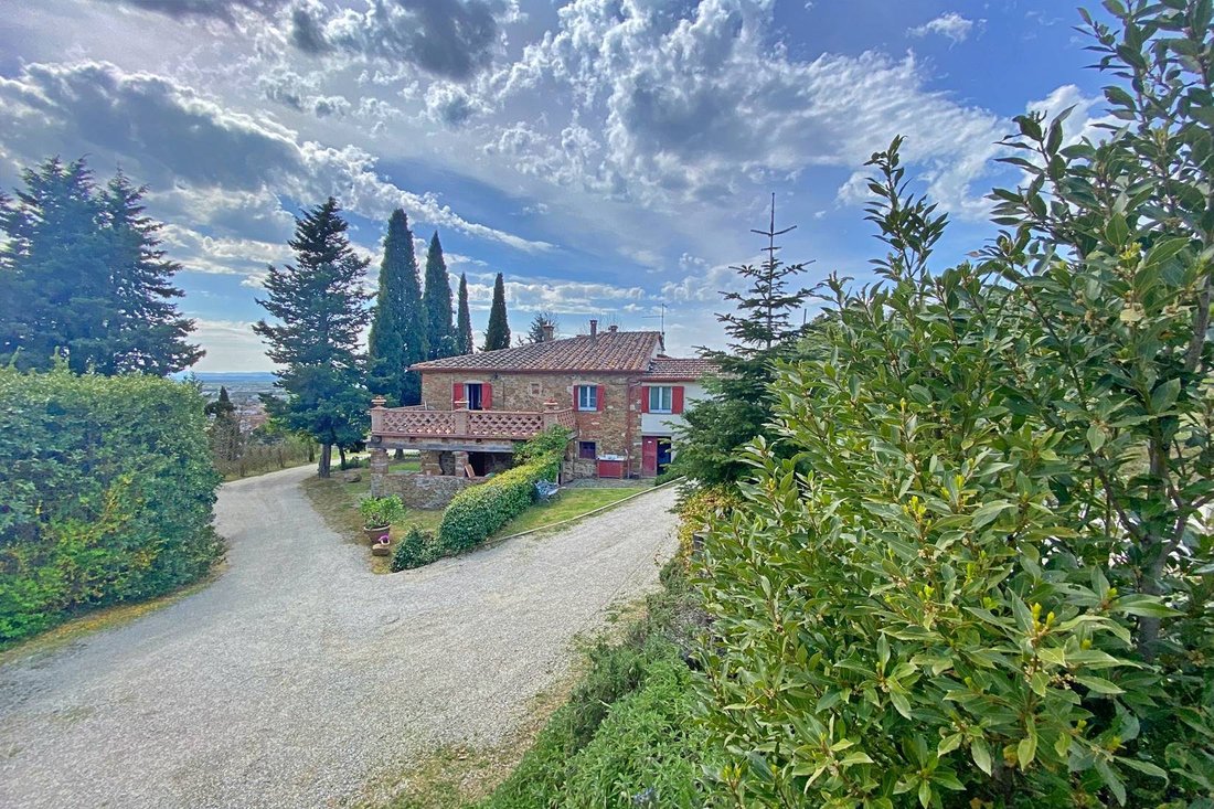 Country House in Castiglion Fiorentino, Tuscany, Italy 5 - 12958611