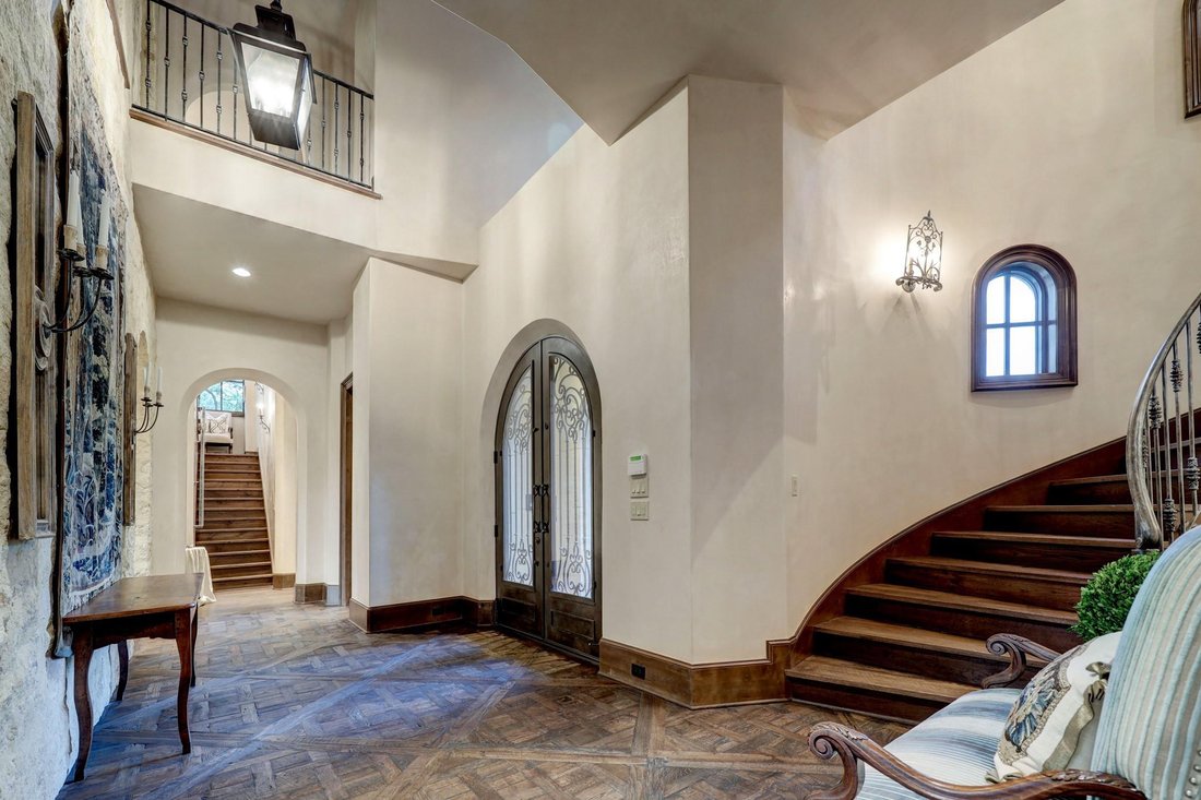 110 Maple Valley Road In Houston, Texas, United States For Sale (12961887)