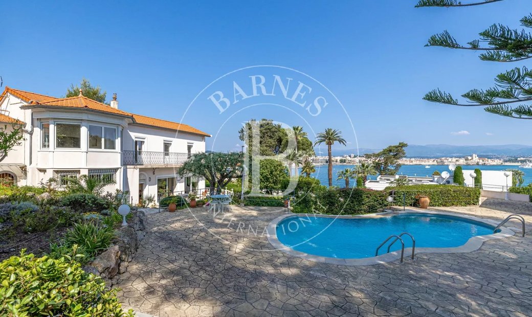 Cap D'antibes Provencal Style In Antibes, Provence Alpes Côte D'azur