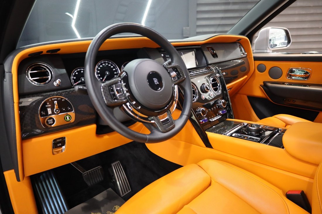 Suv in Dubai, Dubai, United Arab Emirates 5 - 12963995
