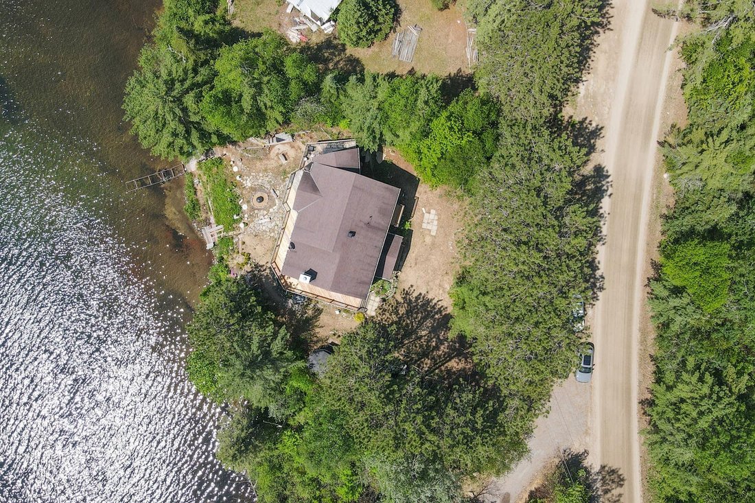 136 Ch. Du Lac Clark, Otter Lake, Qc J0 X2 P0 In Otter Lake, Quebec