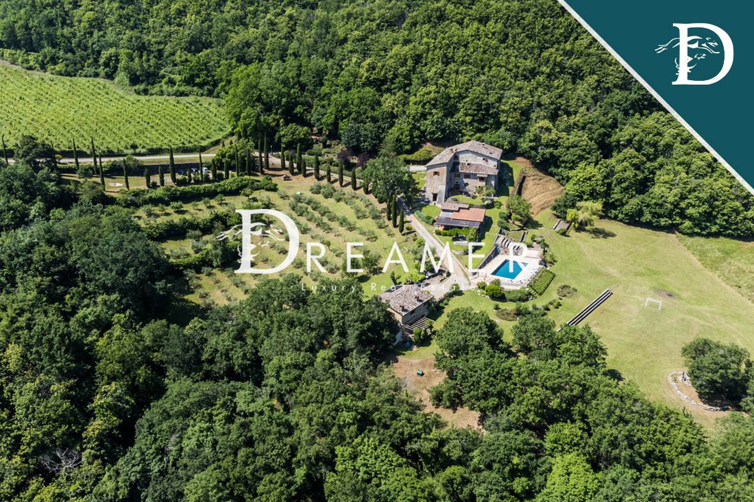 Villa For Sale In Greve In Chianti, In Greve In Chianti, Tuscany, Italy For Sale (12745612)