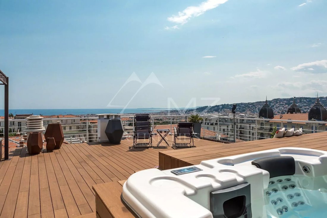 Exceptional Roof Terrace Sea View In Nice, Provence Alpes Côte D'azur, France For Sale (12881459)