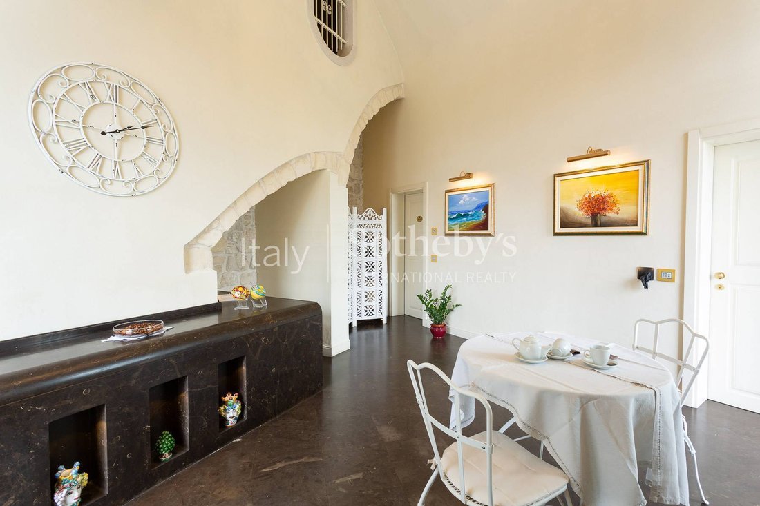 Elegant Palace In The Historic City Center Of Ragusa In Ragusa, Sicily, Italy For Sale (12964968)