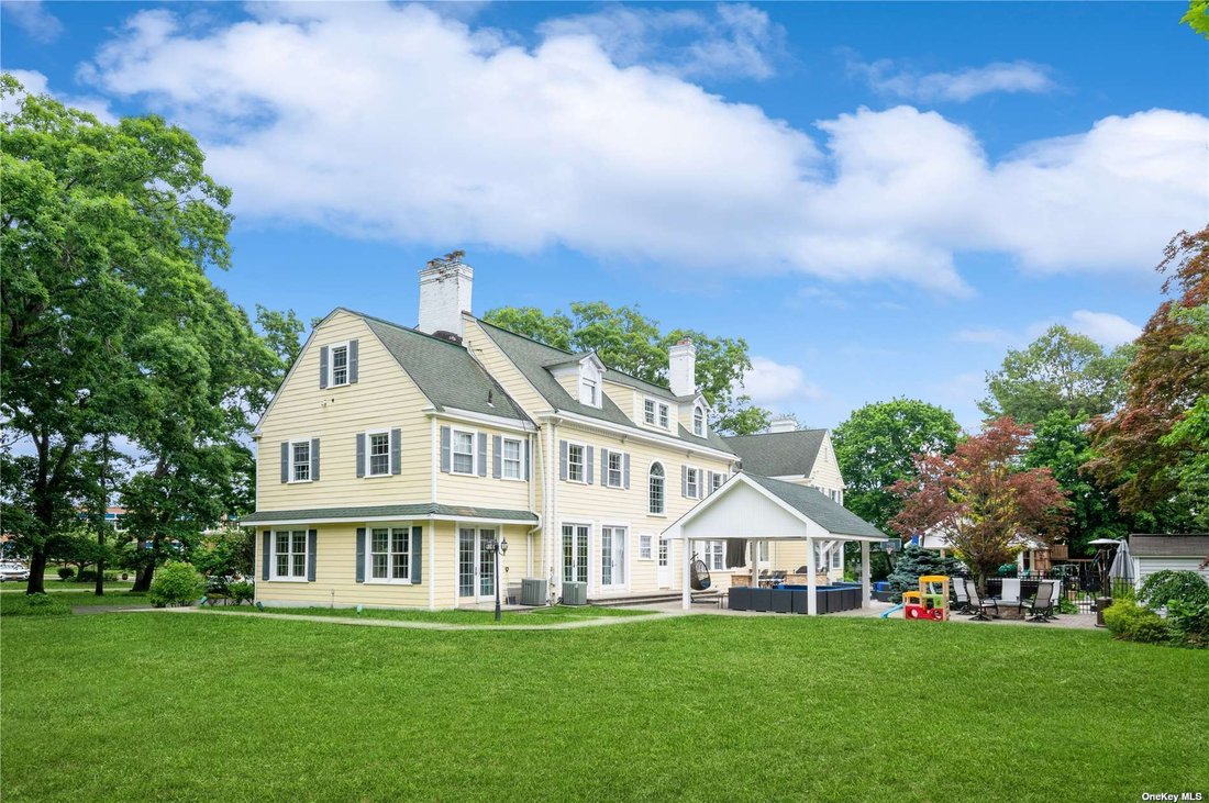 House Hewlett Bay Park En Hewlett, Nueva York, Estados Unidos En Venta