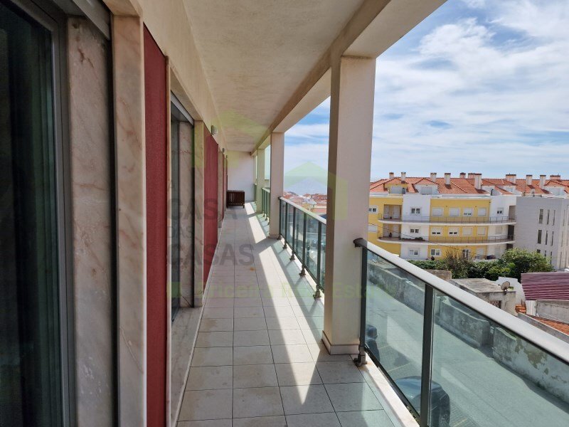 Apartment 3 Bedrooms Ericeira, A Casa Das Casas In Ericeira, Lisbon