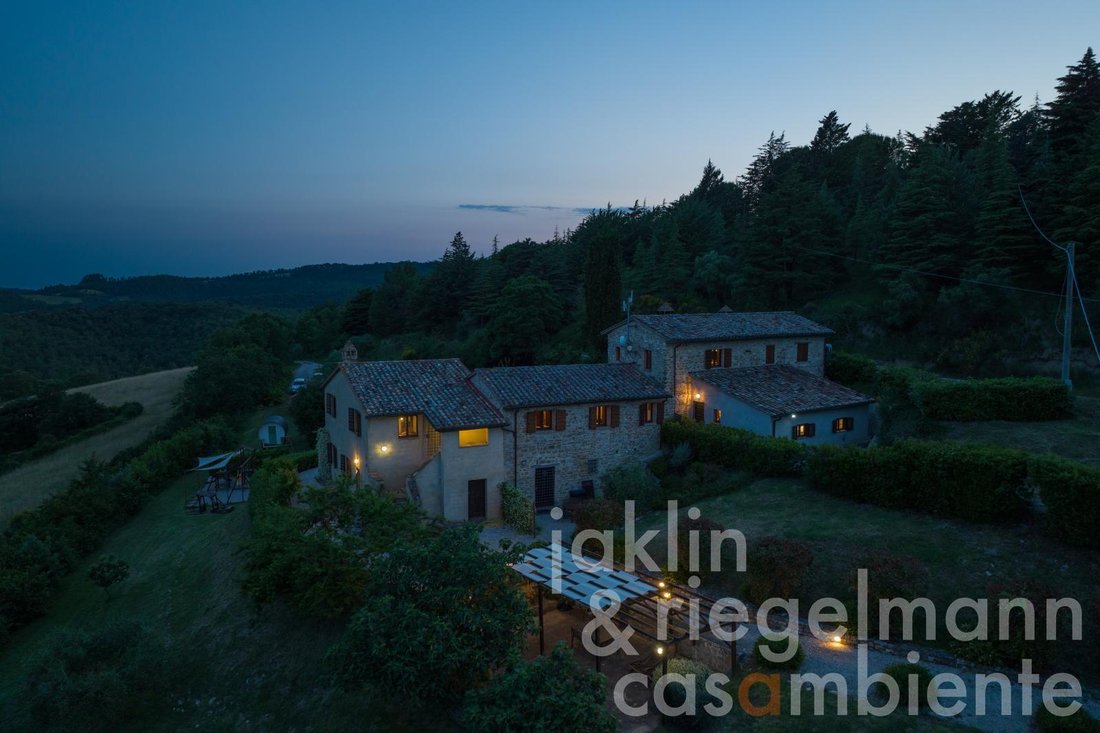 House in Historic Center, Perugia, Italy 3 - 11425471